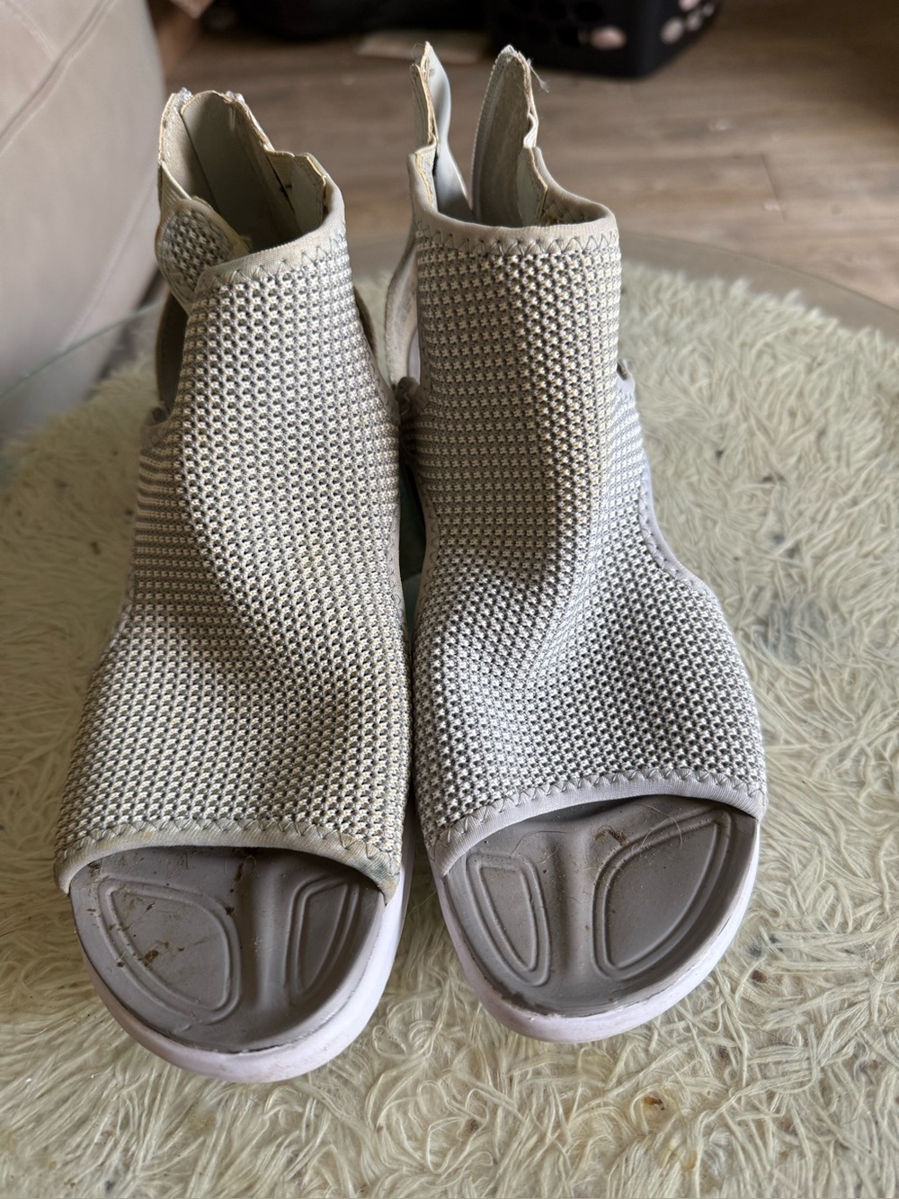 JBU SPORT Women’s Open-Toe Knit Slip-On Sandals in Light Gray